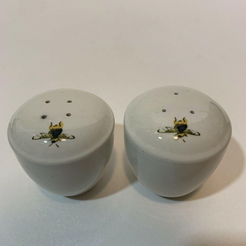 Pfaltzgraff Perennials Petals Hostess‎ Salt Pepper